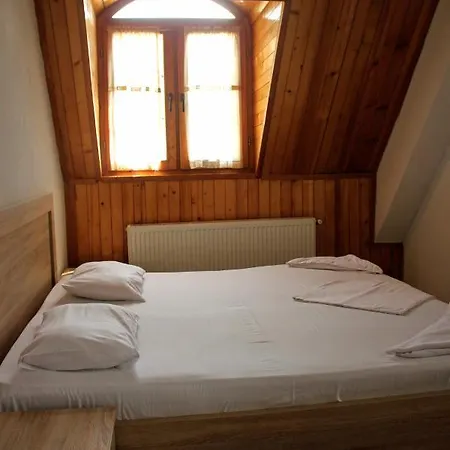 Valbona Tdc Aparthotel Bajram Curri